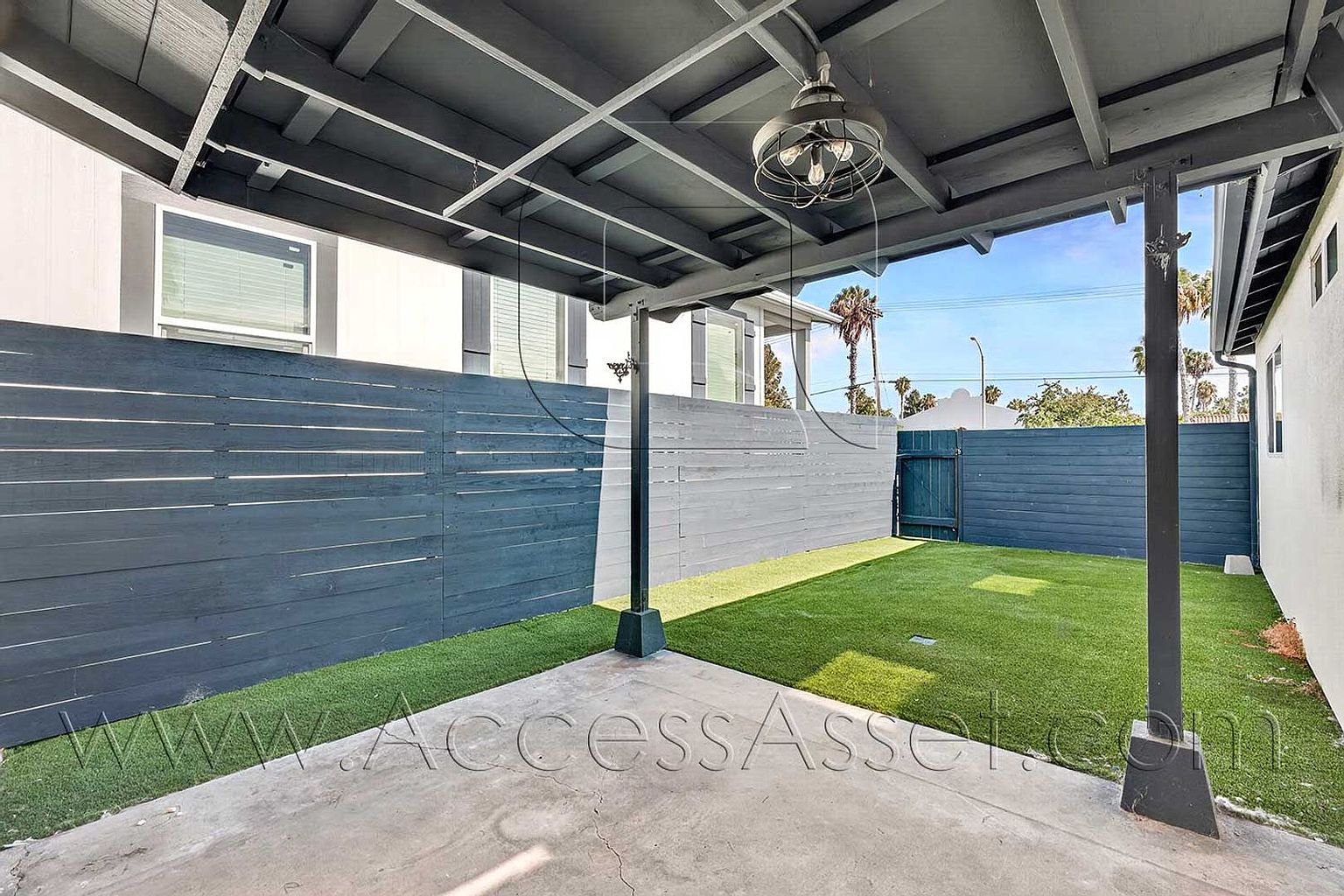 1509 Goodwin Dr photo 3