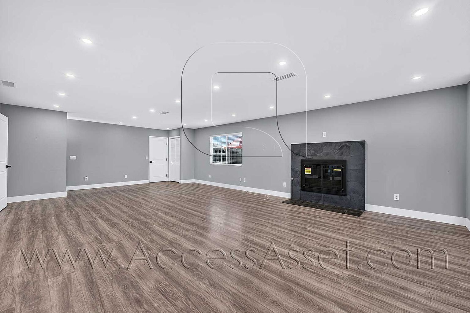 1509 Goodwin Dr photo 5