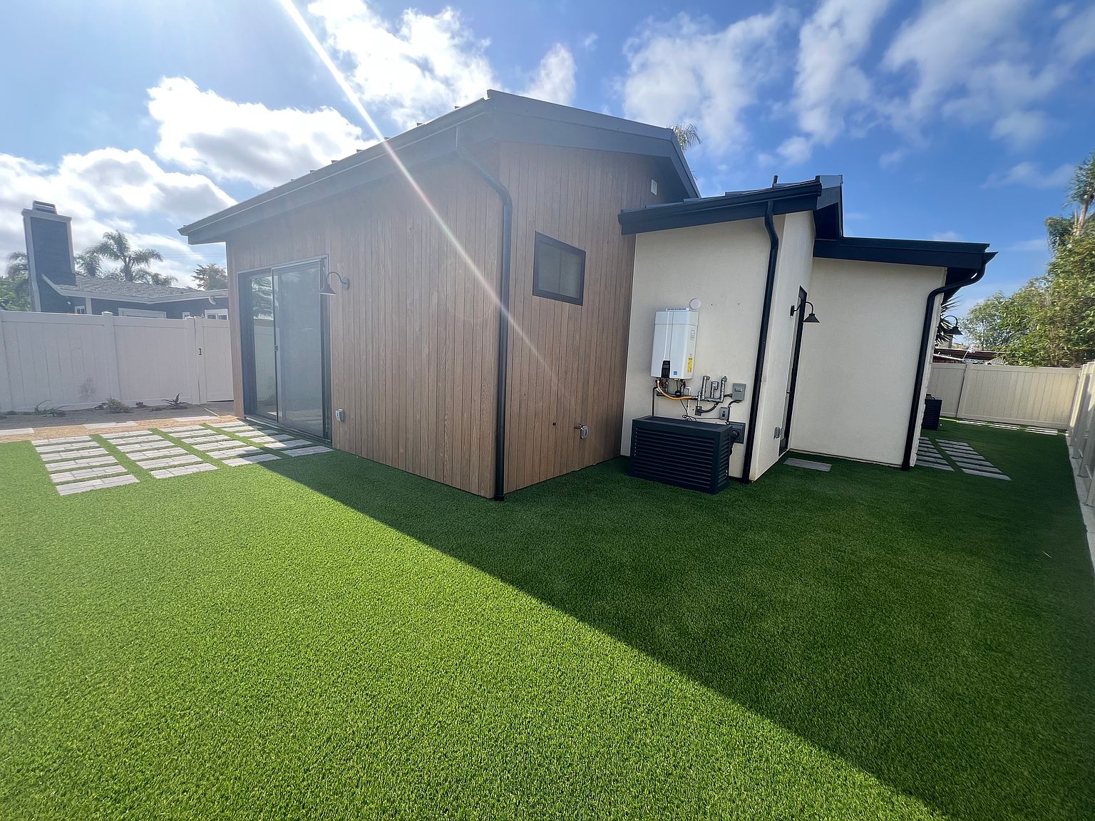 892 Vale View Dr photo 2