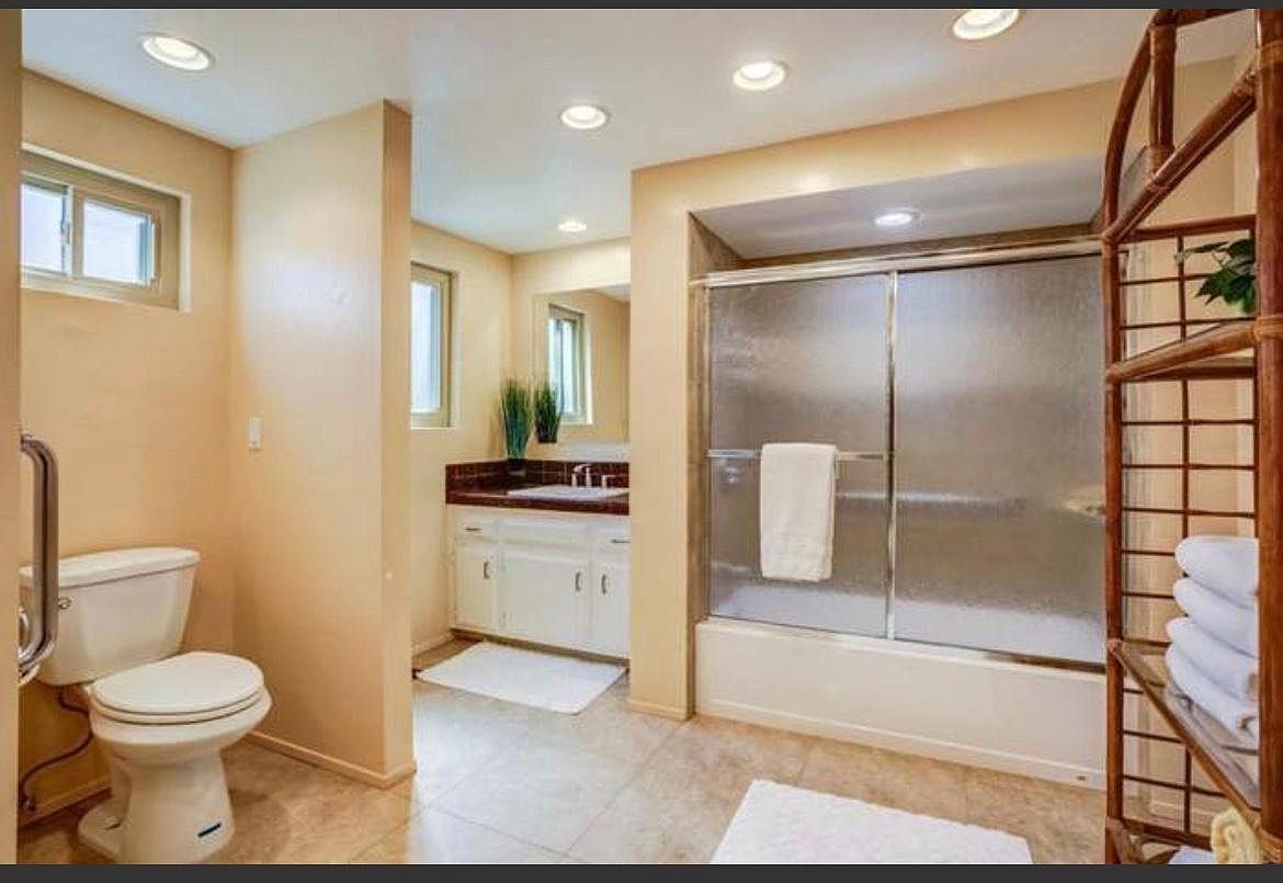 9627 Indian Creek Way photo 3