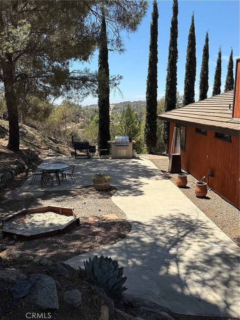 27258 Kiavo Dr photo 5