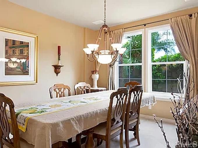 6382 Topmast Dr photo 3