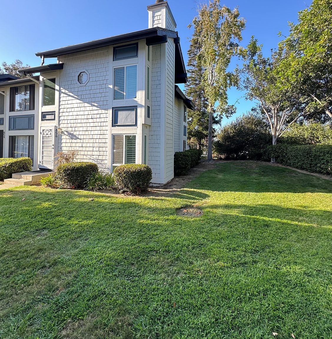 856 Bluebell Ct photo 2