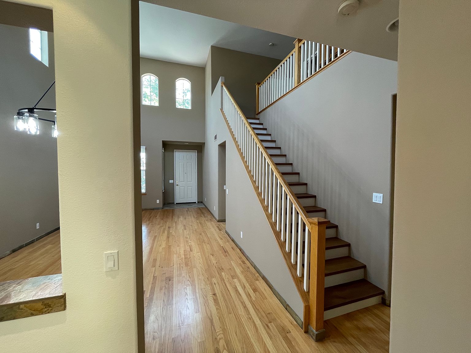 1712 Carissa Way photo 5