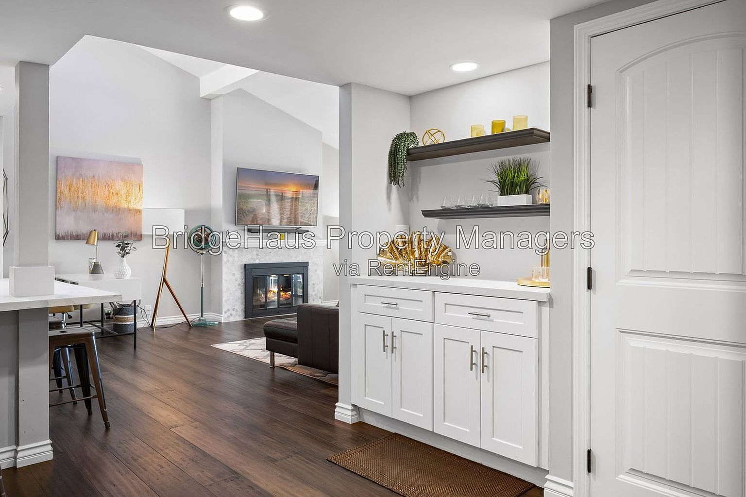 2607 Pirineos Way photo 4