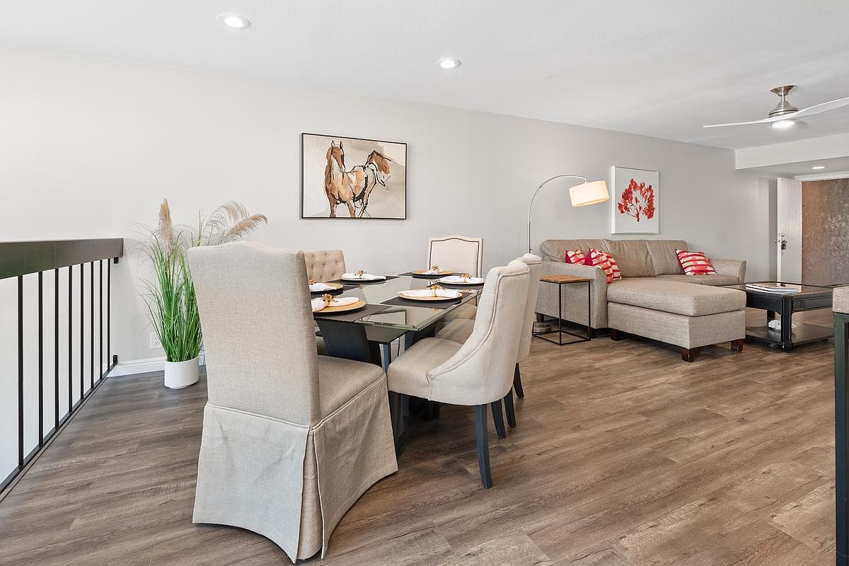 2564 Navarra Dr photo 5
