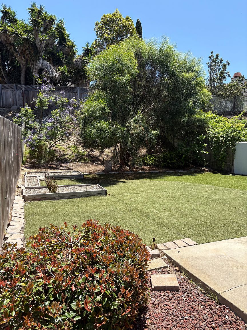 2411 Torrejon Pl Carlsbad, CA 92009 photo 3