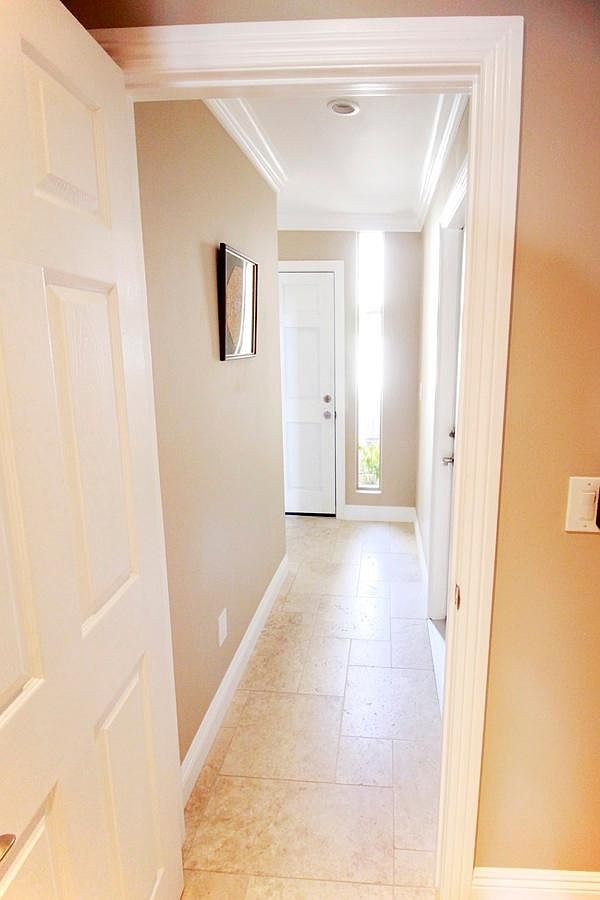 7527 Jerez Ct photo 3
