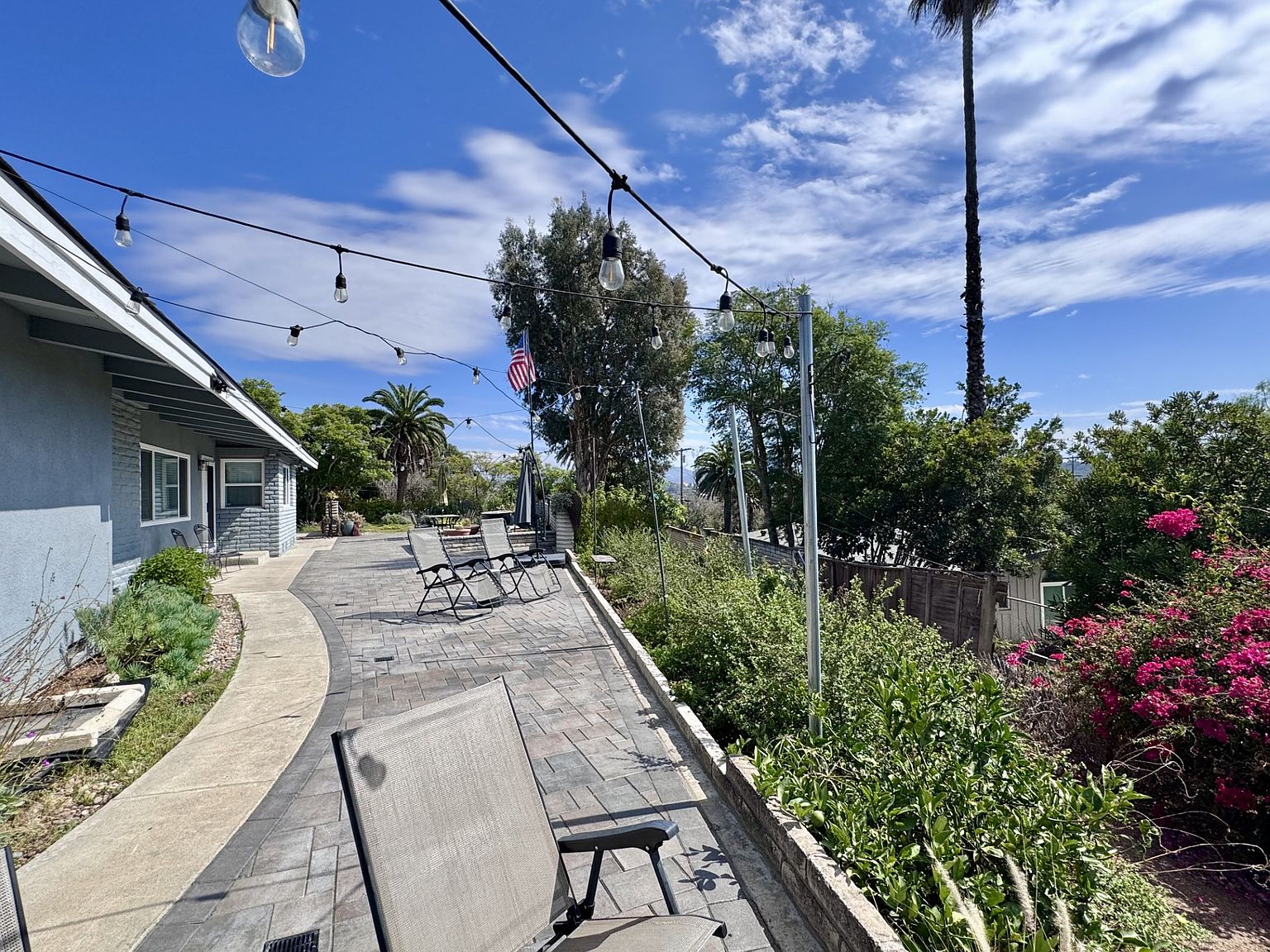 347 Morgan Pl photo 3