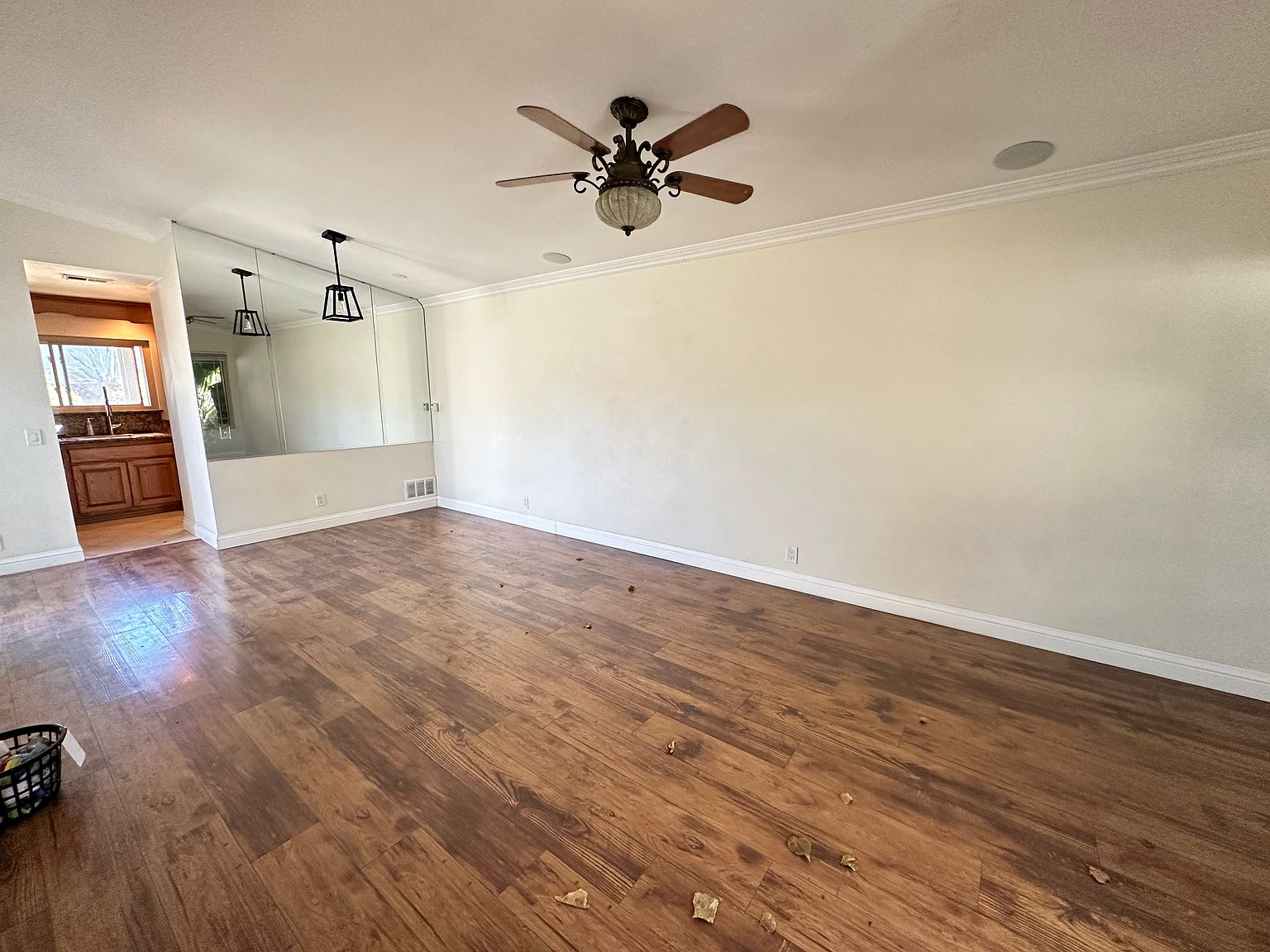 450 Poplar Ave photo 3