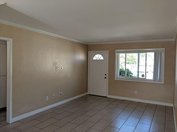 1635 Rue De Valle photo 4