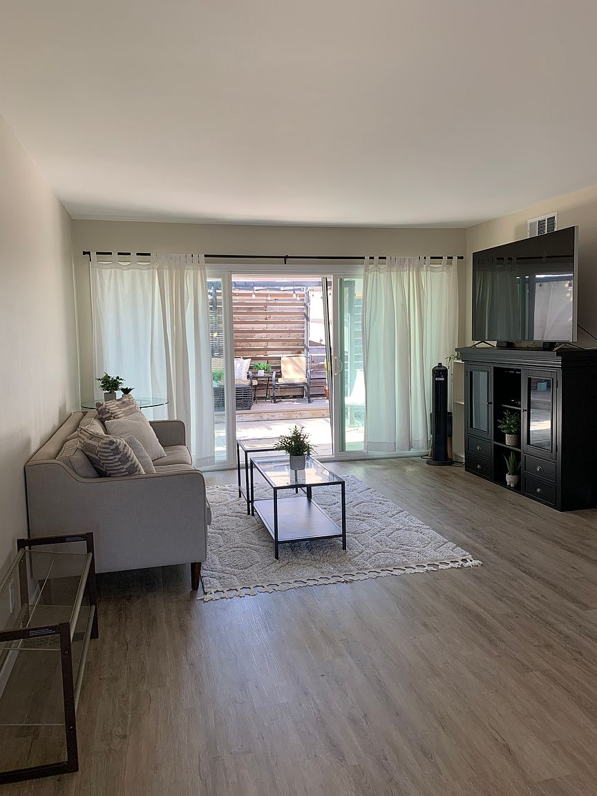 1612 La Madera Ln photo 2