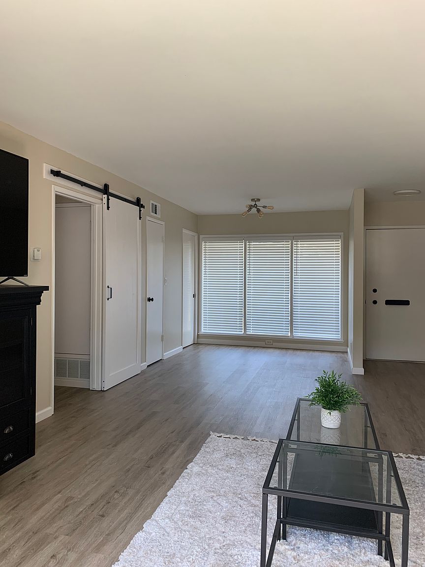 1612 La Madera Ln photo 3