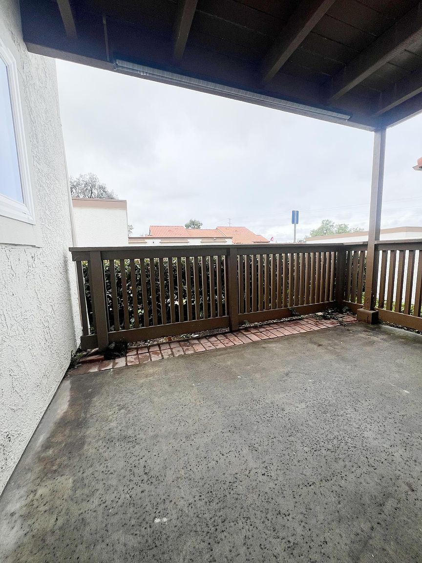 868 S Rancho Santa Fe Rd S photo 5