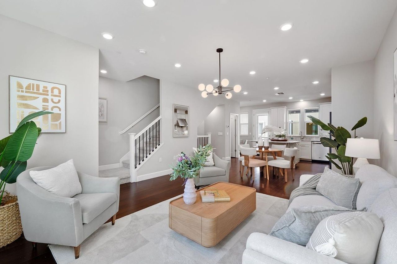 5977 Larkstone Lp photo 2