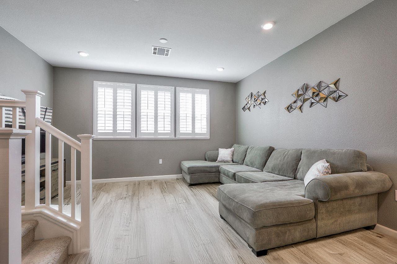 267 Montalcino Cir photo 5