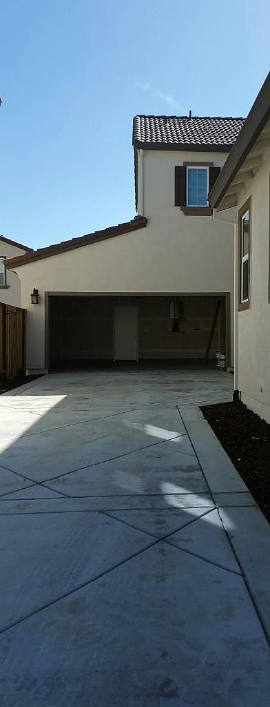 7700 Sumac Pl photo 3
