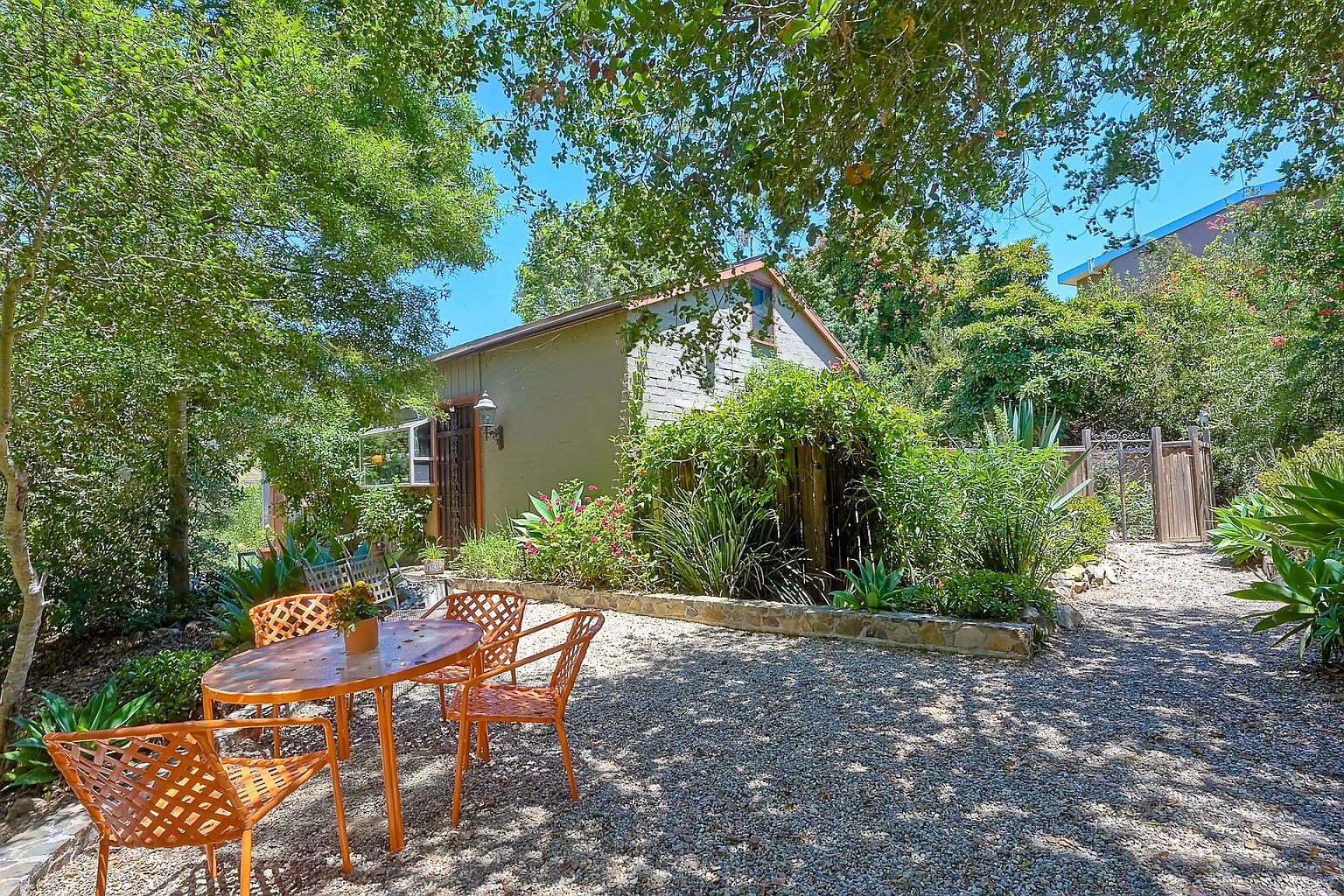 20402 Elfin Forest Rd photo 2