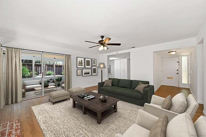 1904 Louis Dr photo 2