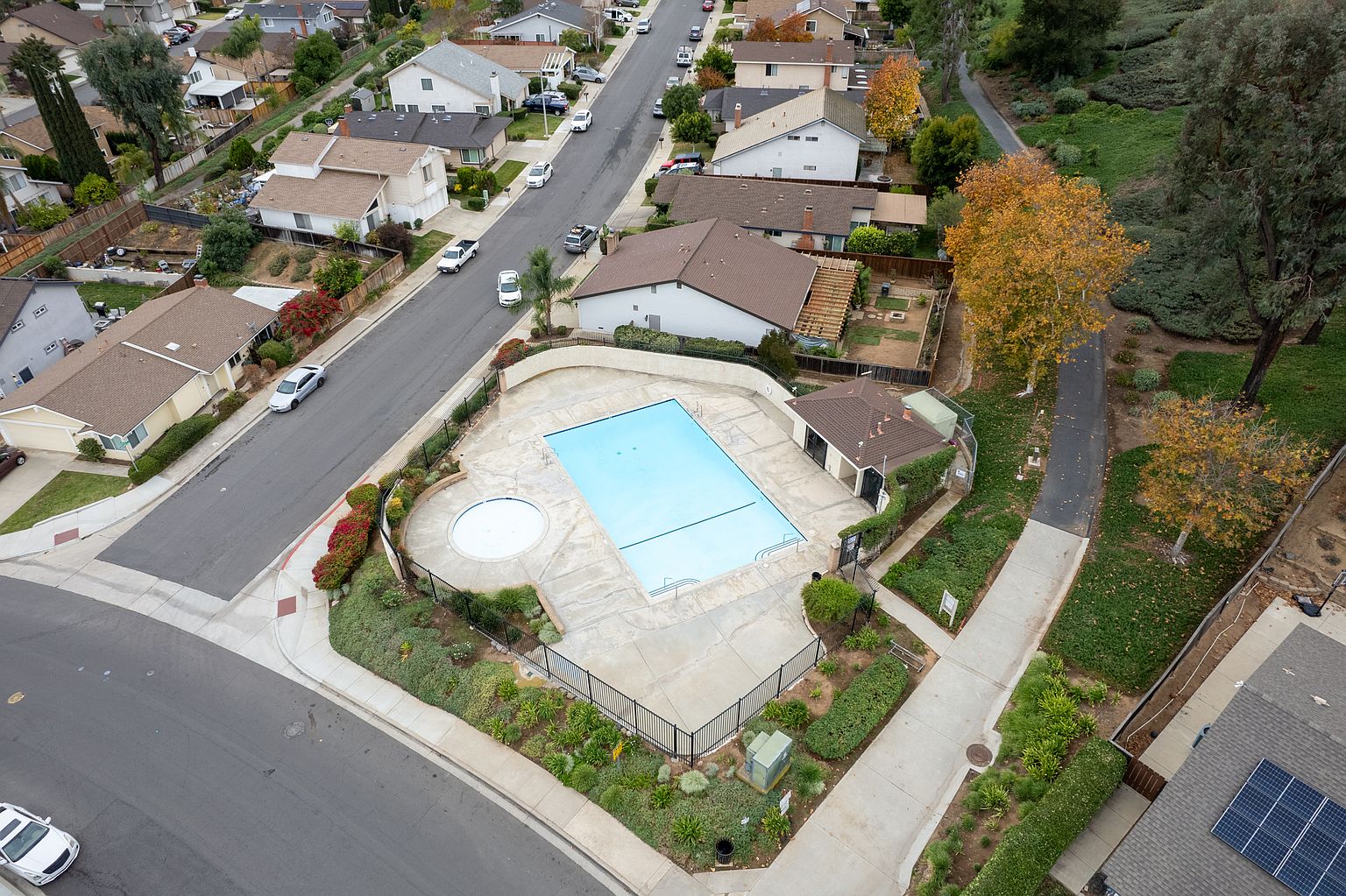 2361 Valley View Pl photo 5