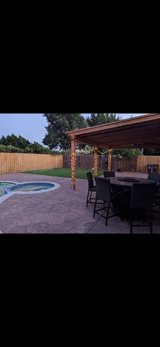 2057 E Lincoln Ave photo 4