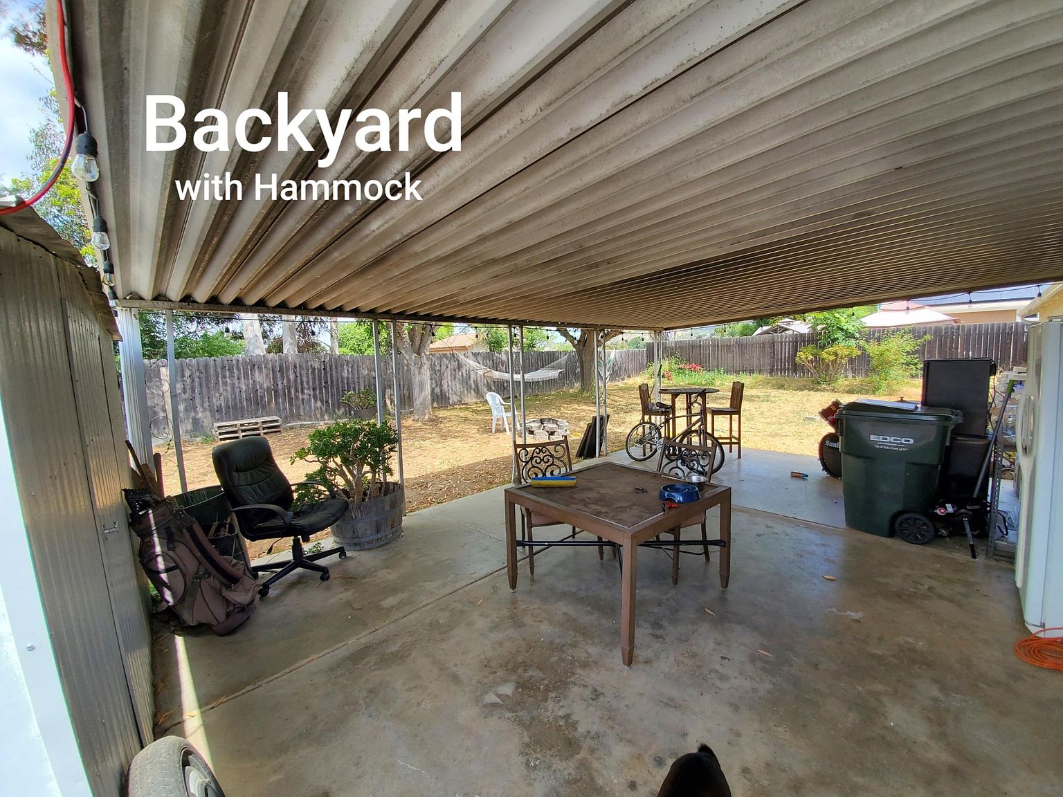 756 Butterfield Ln photo 2