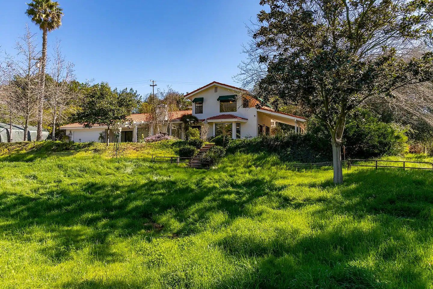 3058 Hill Valley Dr photo 5