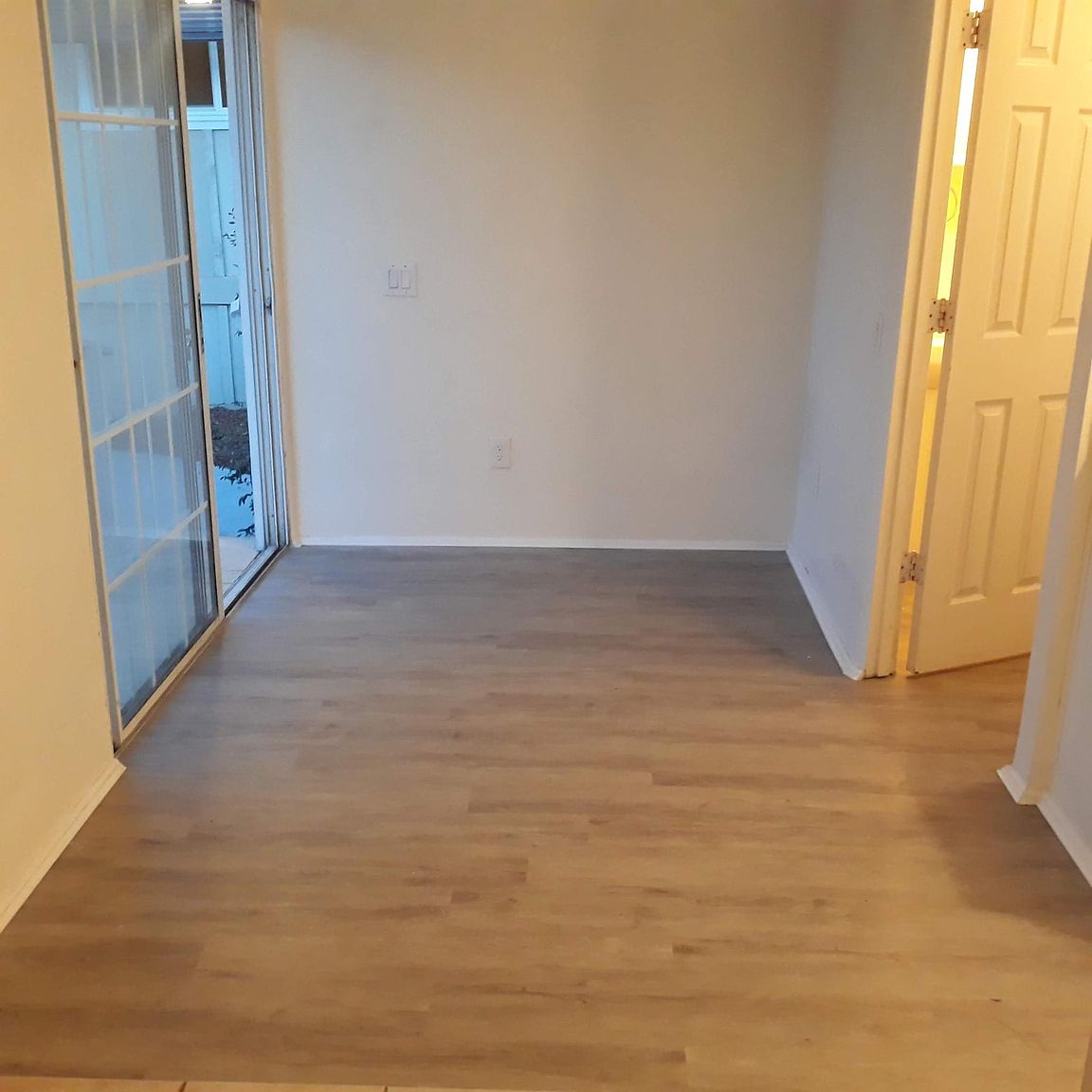 2210 S Escondido Blvd photo 5
