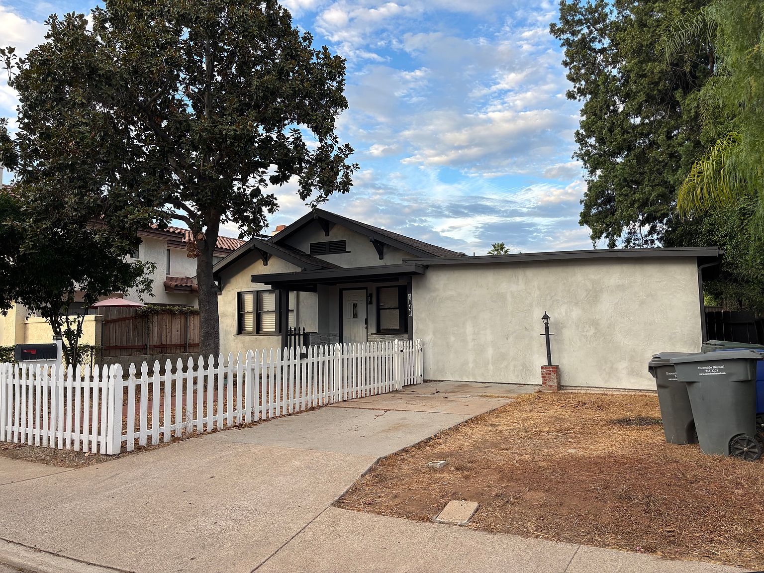 1648 S Maple St photo 2