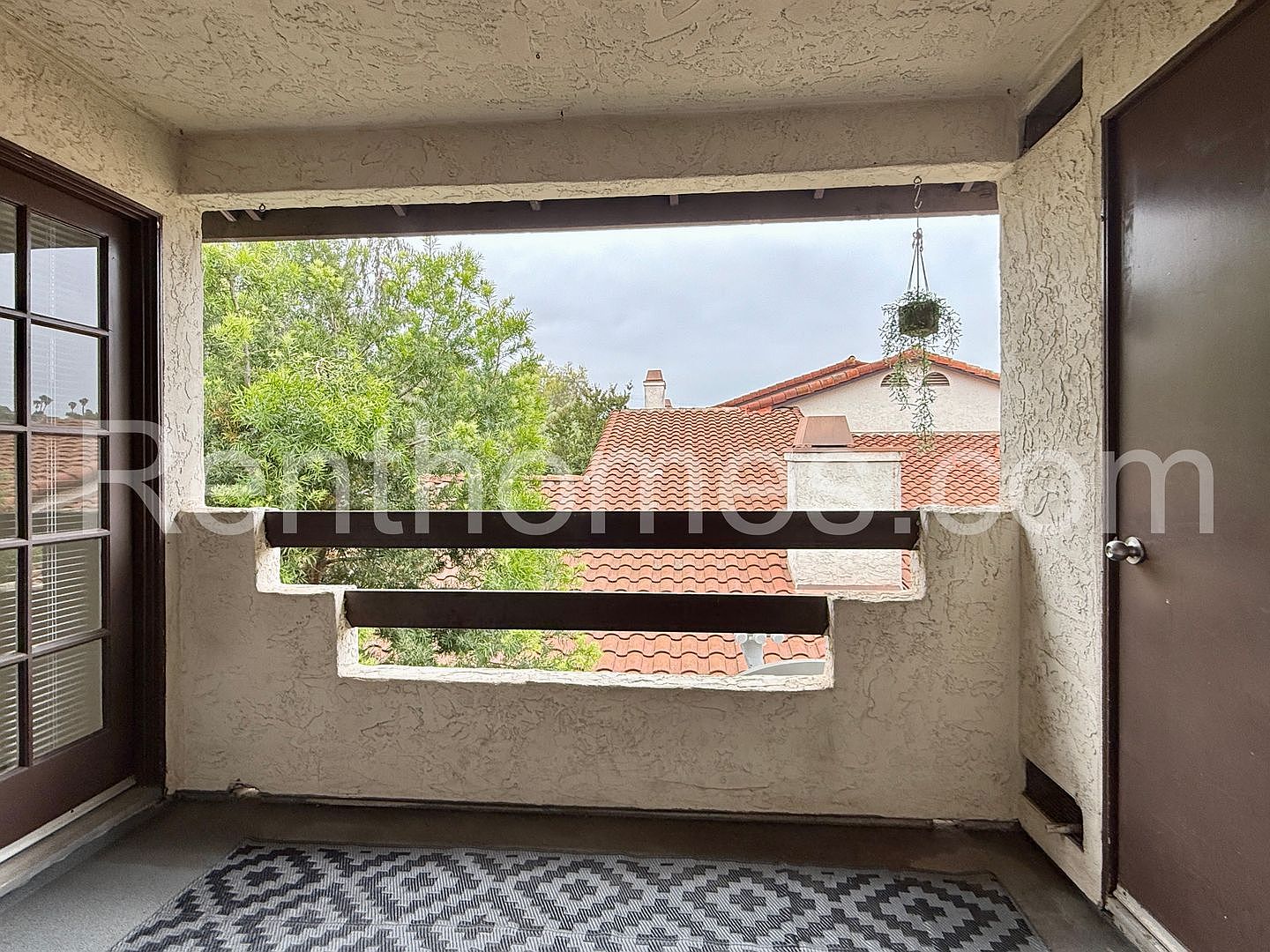 2425 Cranston Dr Escondido, CA 92025 photo 4