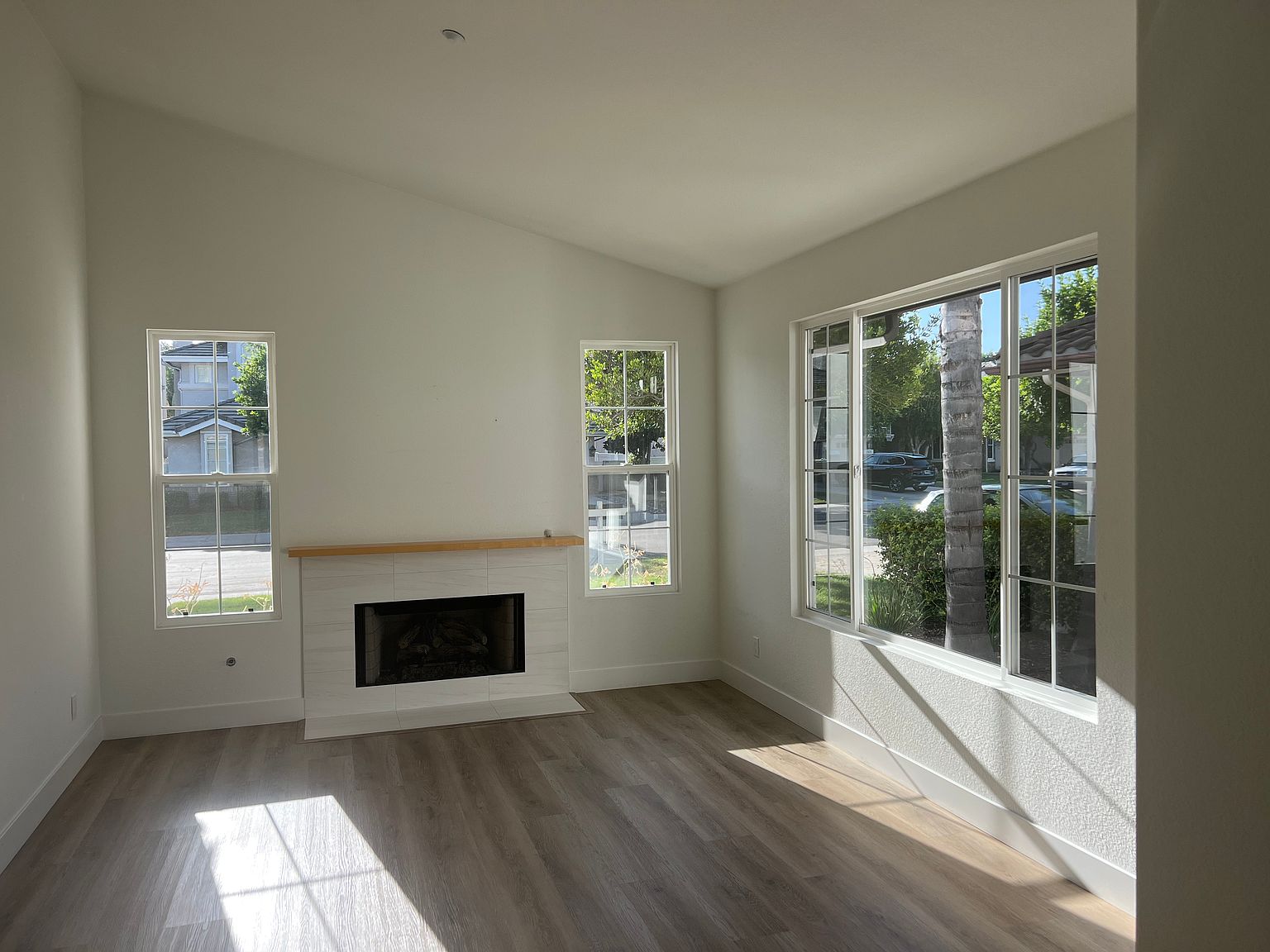 2342 Orchard View Ln photo 3