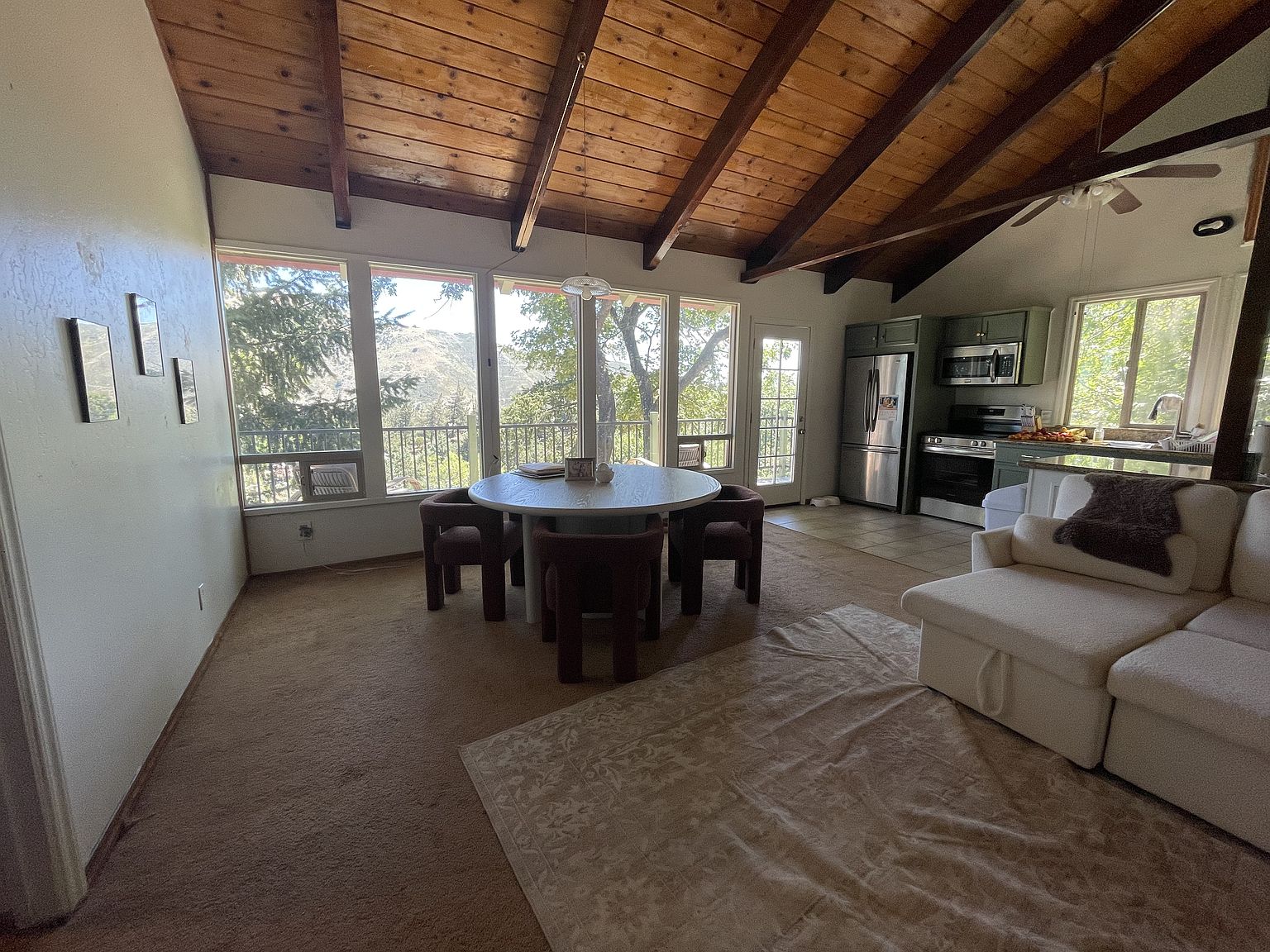 1240 Volcan View Dr photo 2