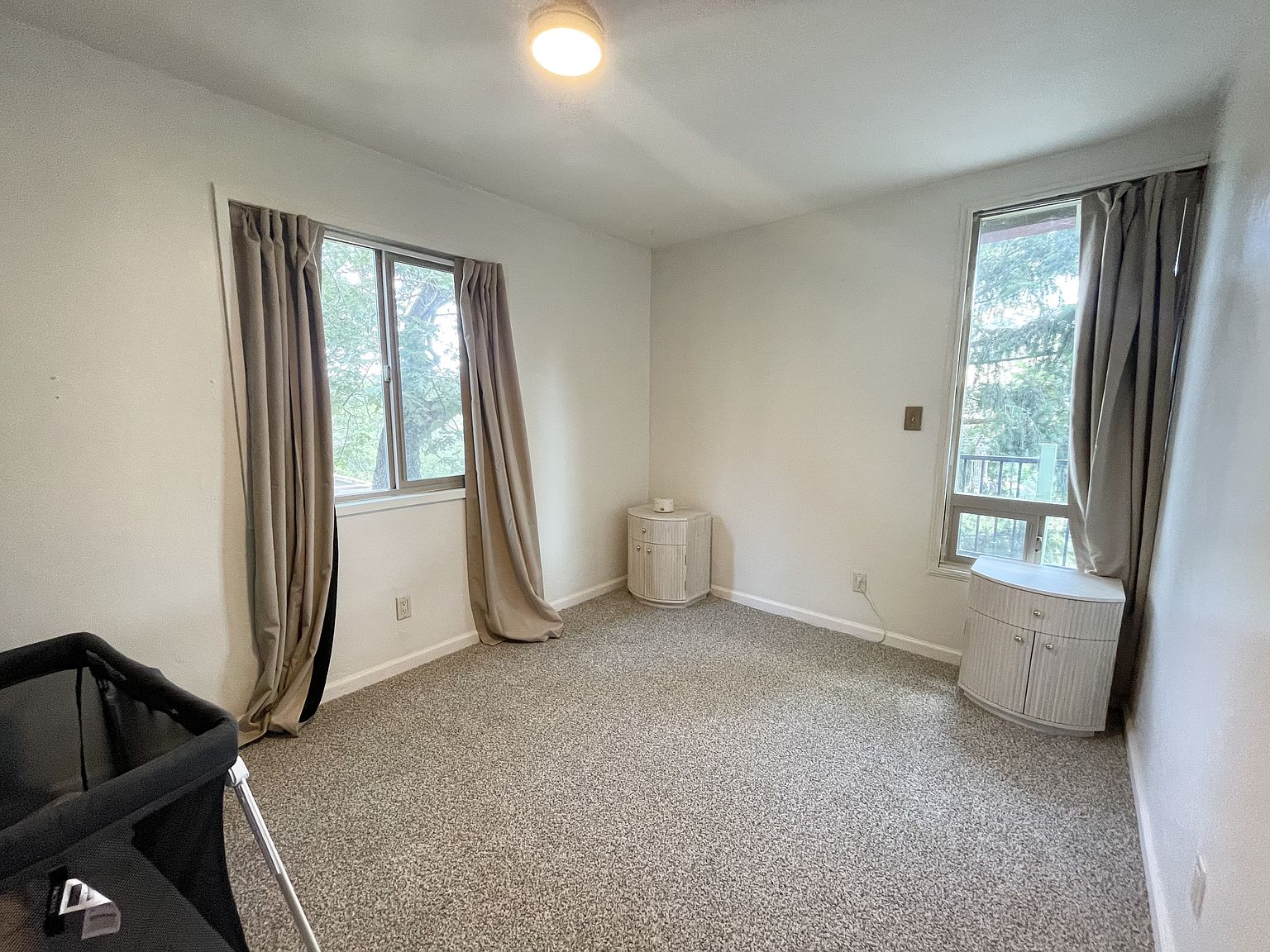 1240 Volcan View Dr photo 5