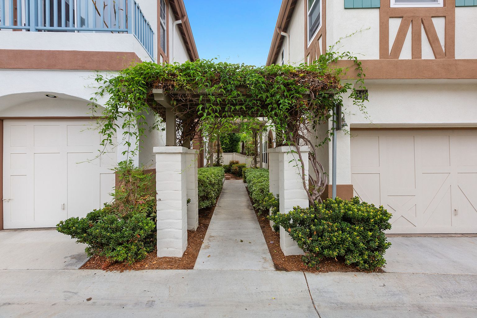 349 Carmel Creeper Pl photo 2
