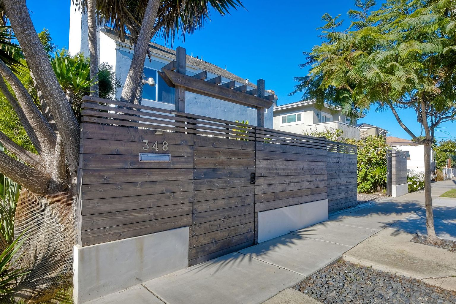 348 La Mesa Ave