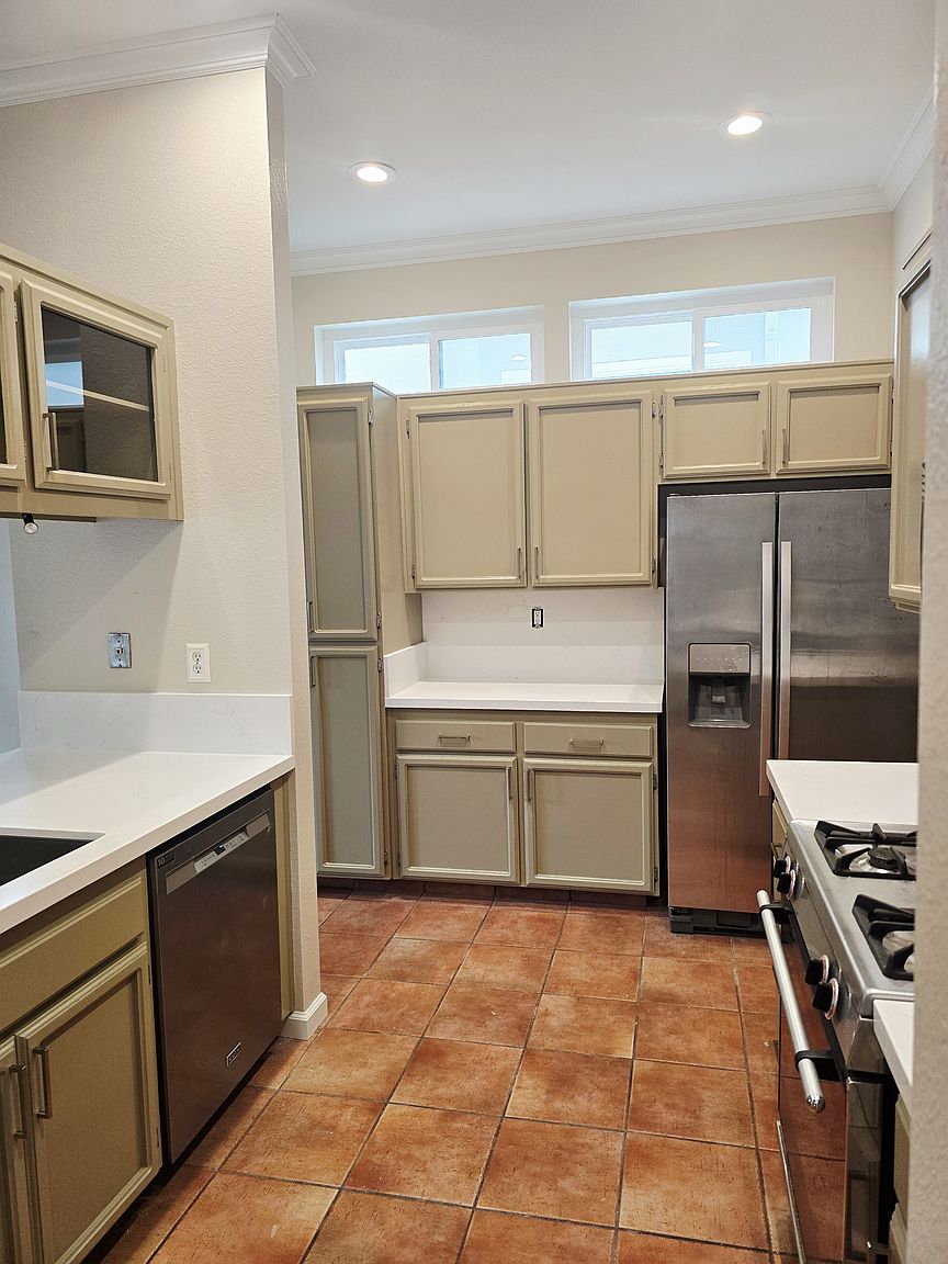 110 Triton Cir photo 2