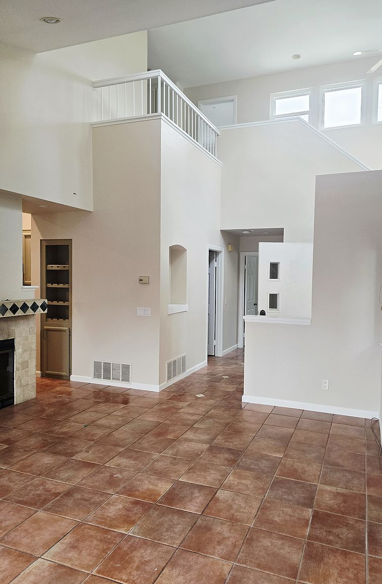 110 Triton Cir photo 5