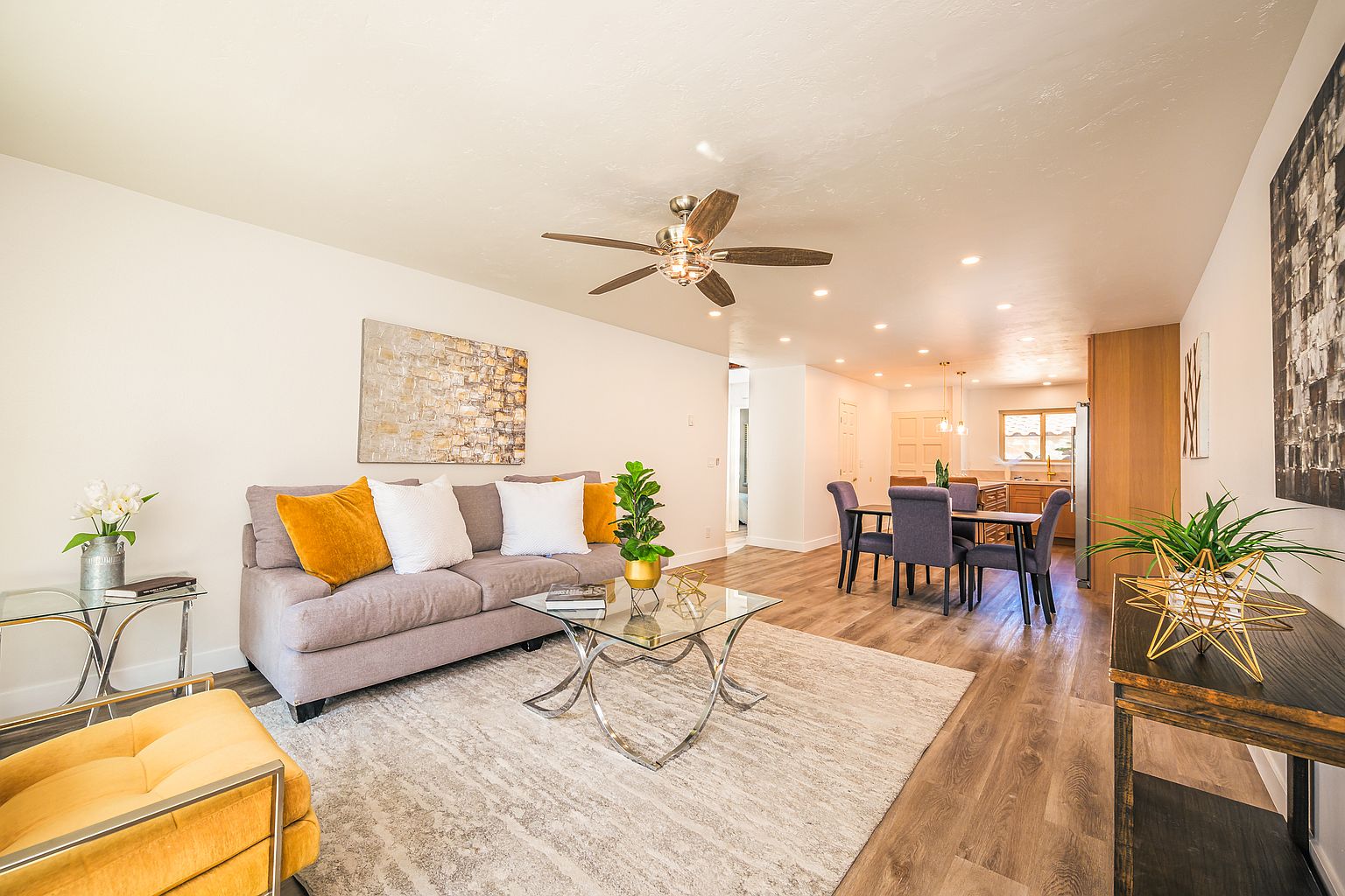311 Volney Ln photo 3