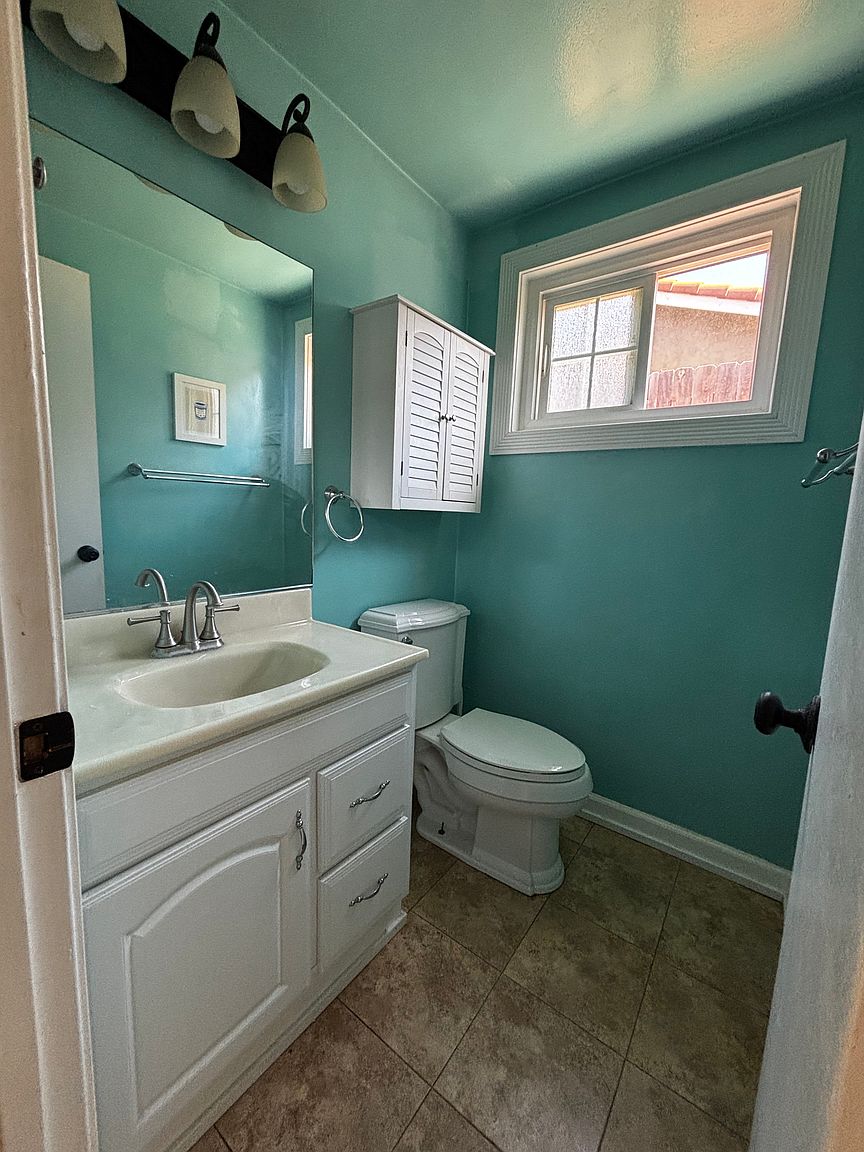 374 Cerro St photo 5