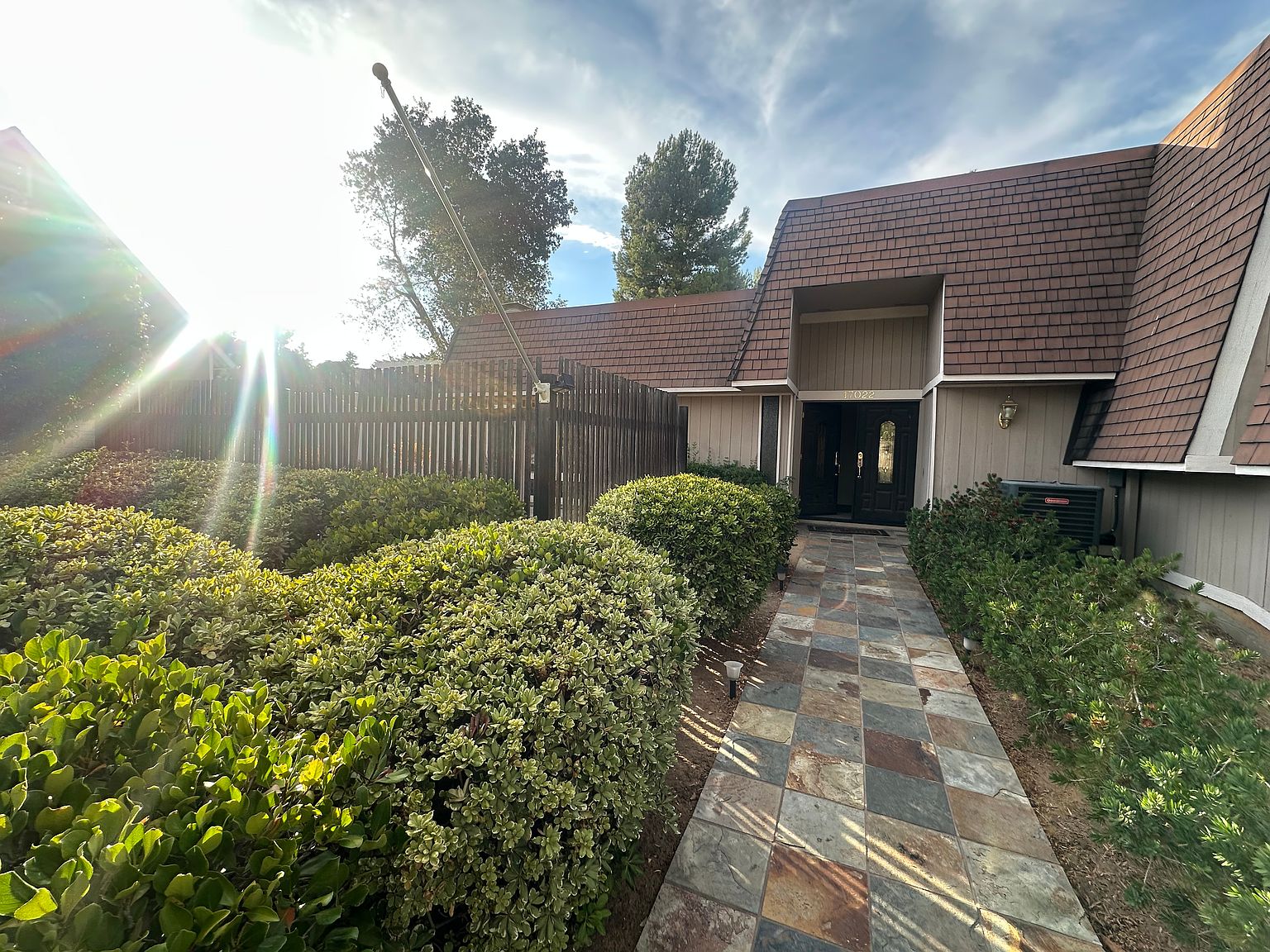 17022 Saint Andrews Dr photo 5