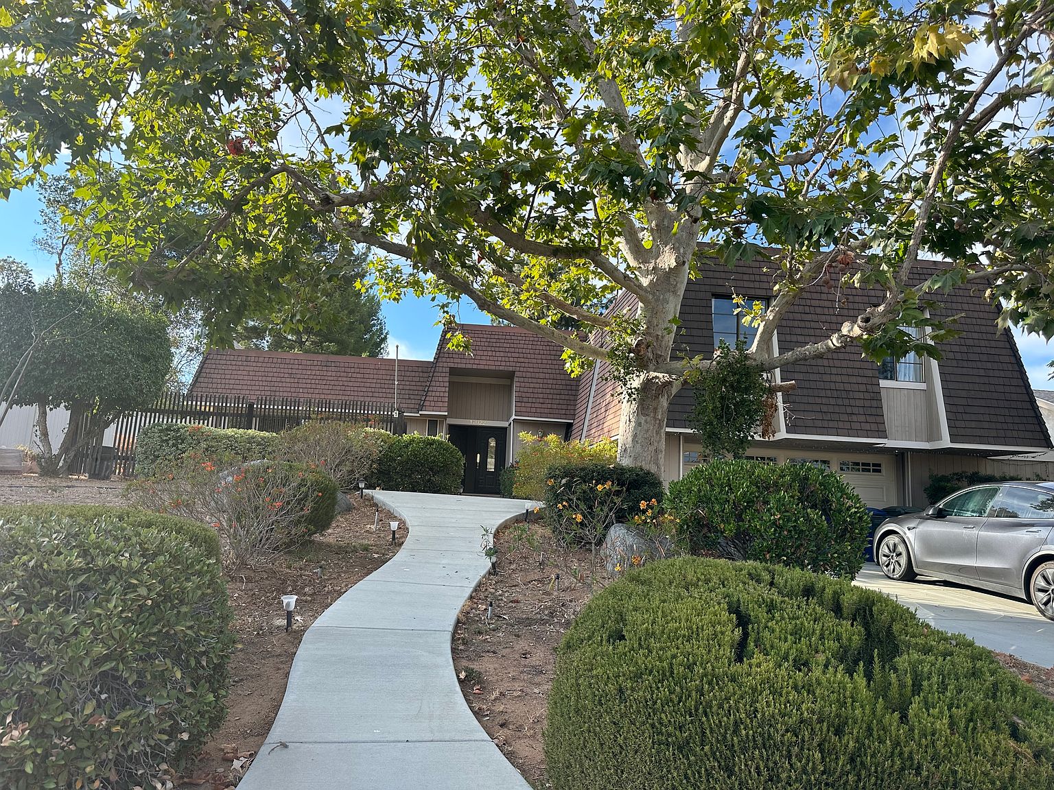 17022 Saint Andrews Dr photo 2