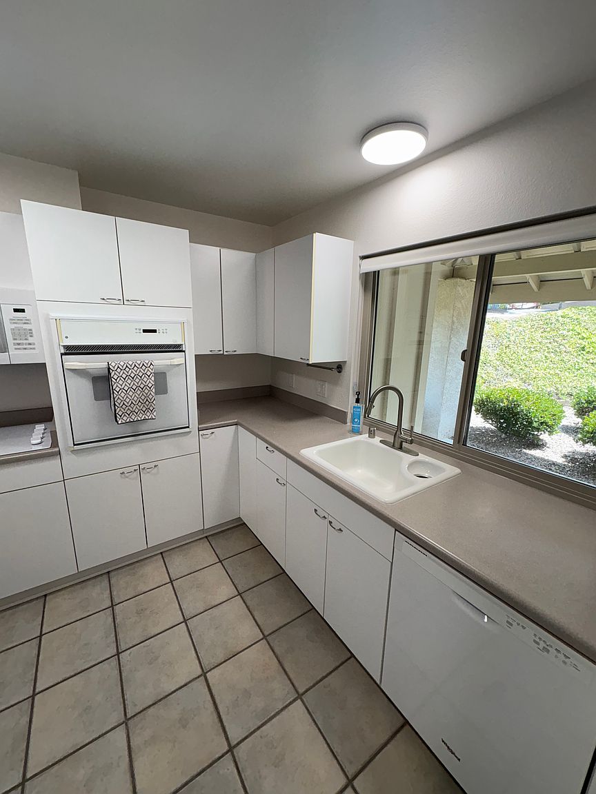 17463 Plaza Abierto photo 2