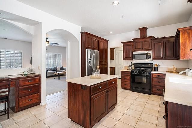 26515 Cherish Way photo 2