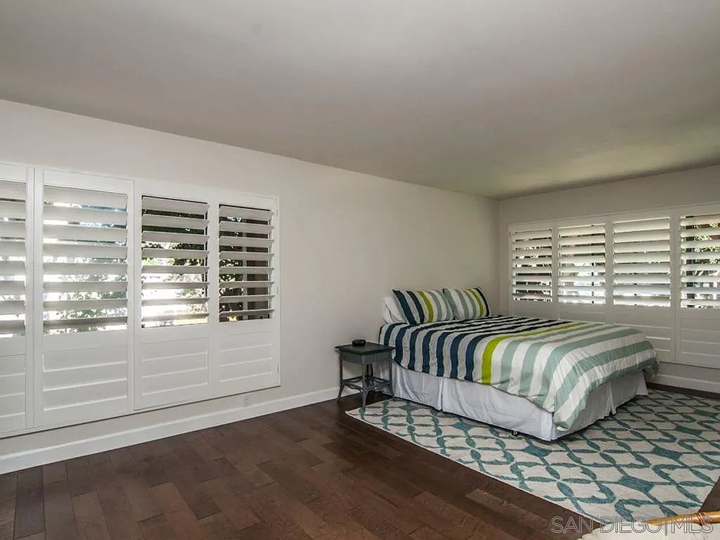 521 S Sierra Ave photo 3