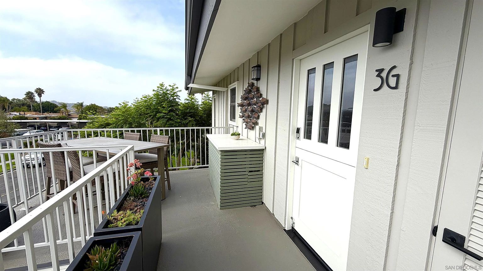 620 W Solana Cir photo 3
