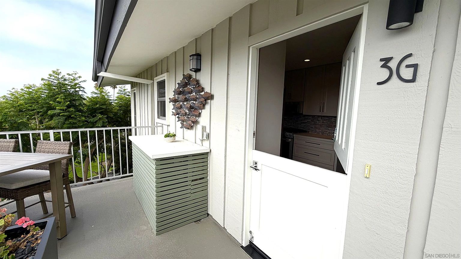 620 W Solana Cir photo 4