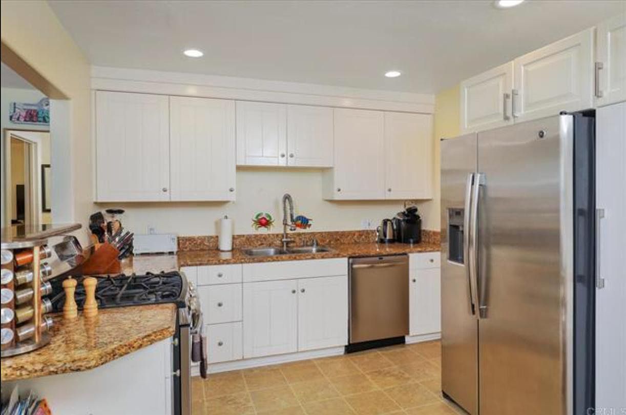 238 23rd St photo 4