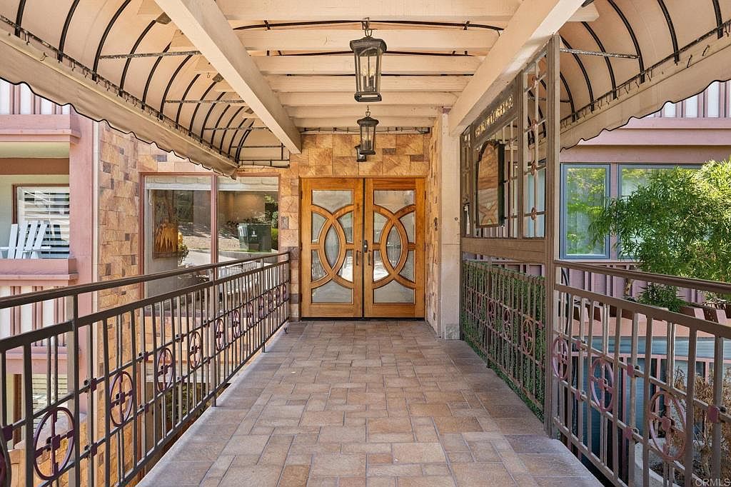 1562 Camino Del Mar photo 2