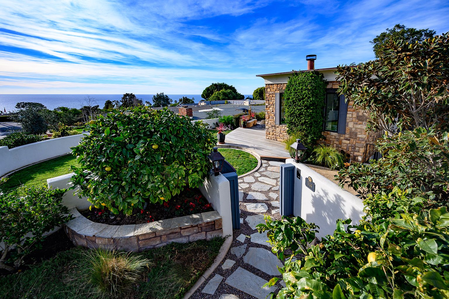 334 La Amatista Rd photo 4