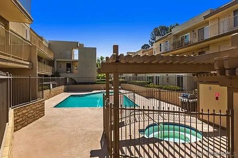 13754 Mango Dr Del Mar, CA 92014 photo 2